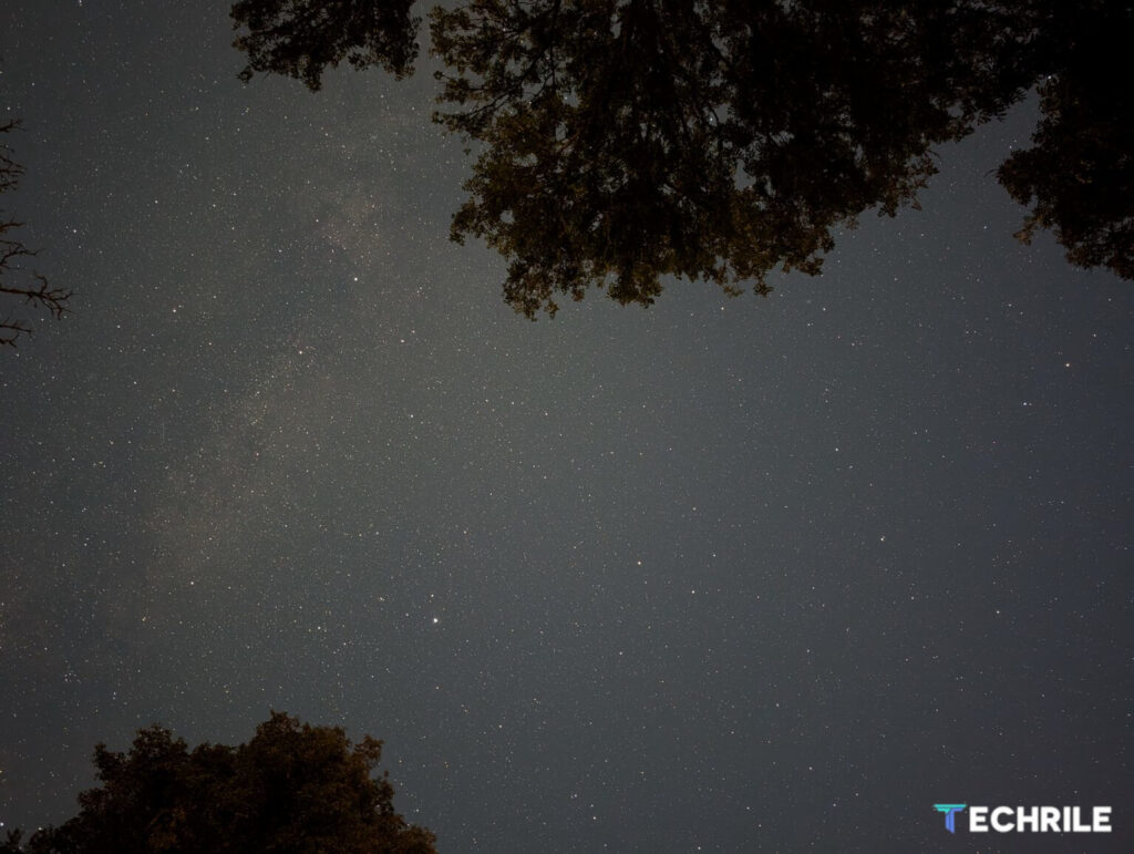 Pixel 9 Pro XL Review (18) (Above our heads, the eternal Milky Way)